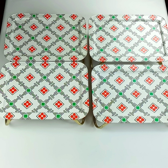 Vintage Quaker "Lavada" All Purpose Lap Tray Tables Set of 4 - Picture 4 of 15